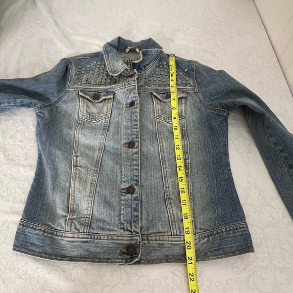 Hollister Surf 1972 Denim Jacket With Stud Details Size Medium - Picture 7 of 14
